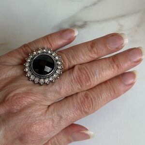 Avon Black Faceted Halo Statement Ring Sleek & Polished Cocktail NIB Size 10